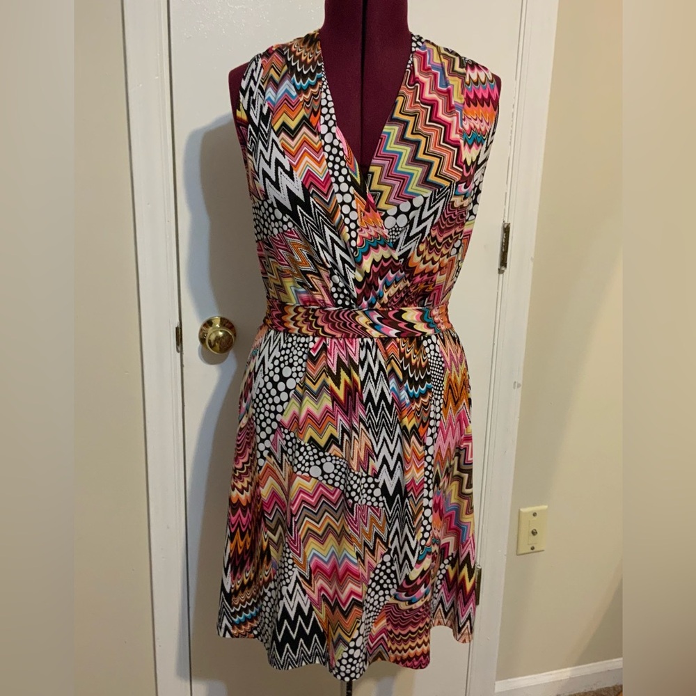 NWOT Multicolored criss cross front and back Casual midi Dress